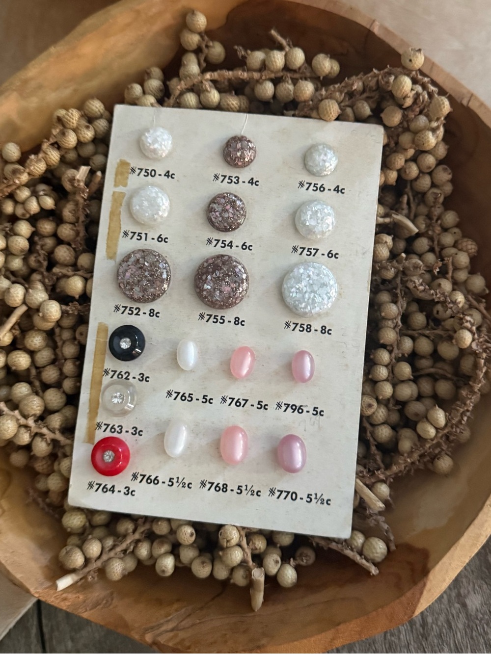 Vintage Salesman Button Sample Card with Iridescent, Pink, White, Red Buttons